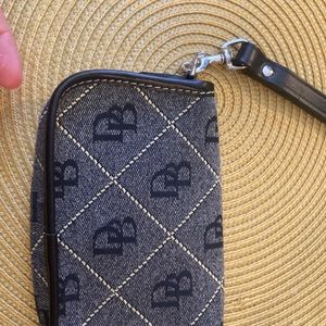 Dooney and Bourke vintage signature wristlet wallet canvas logo monogram